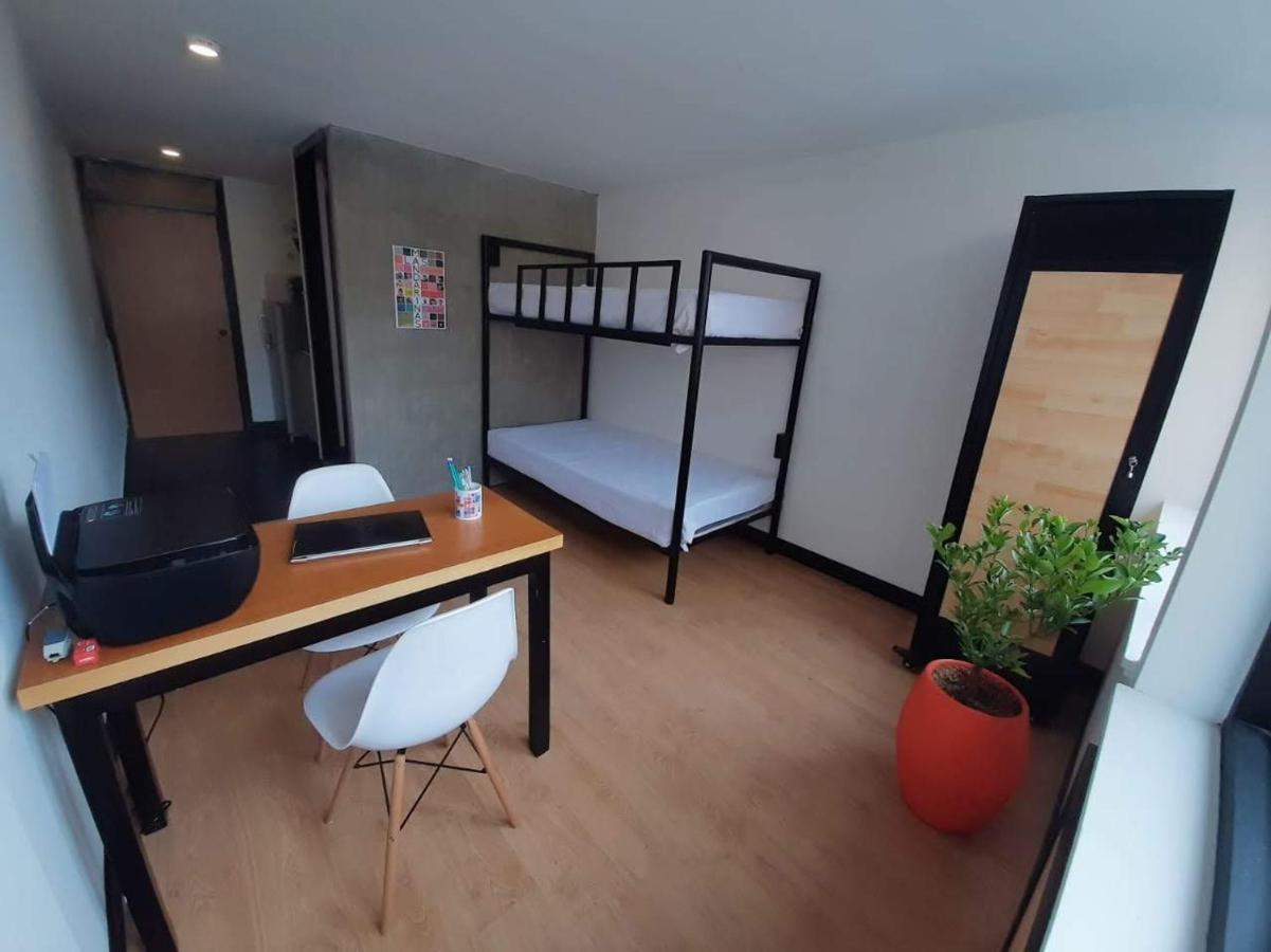 בוגוטה Hostal - Hotel - Apartaestudios Amoblados Chapinero Las Mandarinas - Coworking מראה חיצוני תמונה
